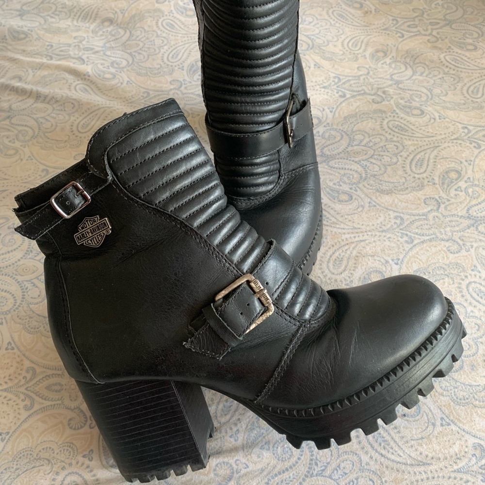 Harley Boots pin great condition